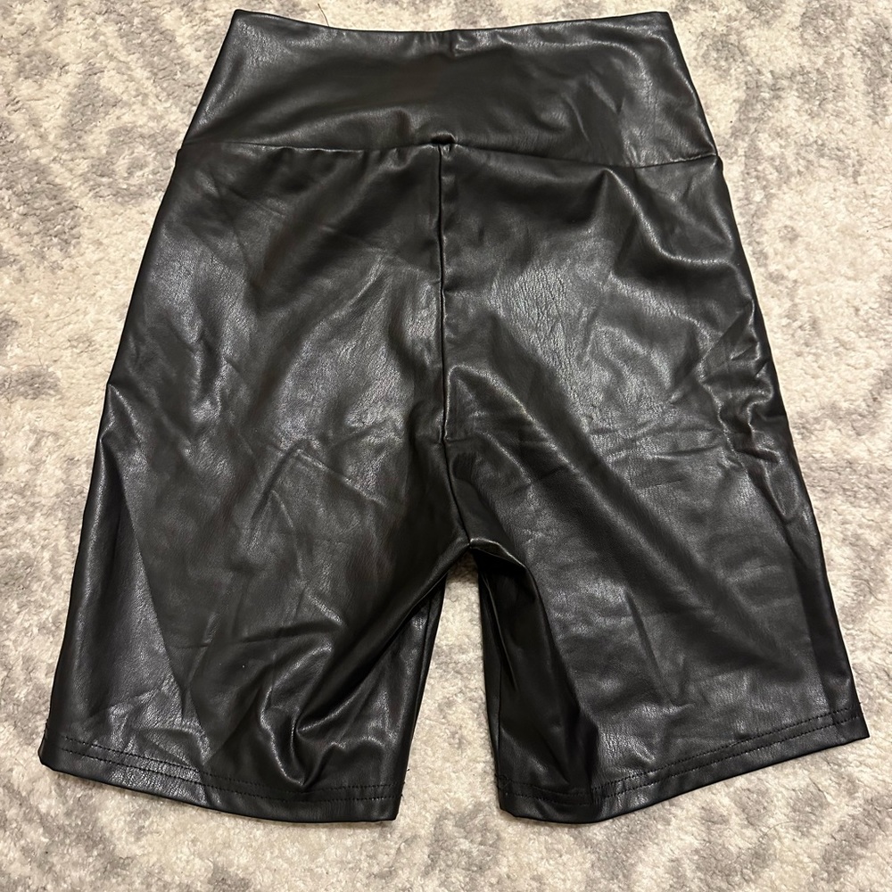 BB DAKOTA STEVE MADDEN Biker Shorts